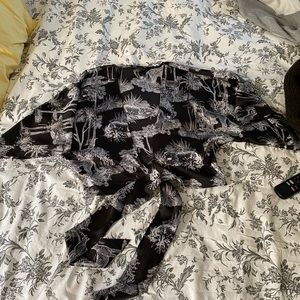 Guess jungle scape print top and bottom